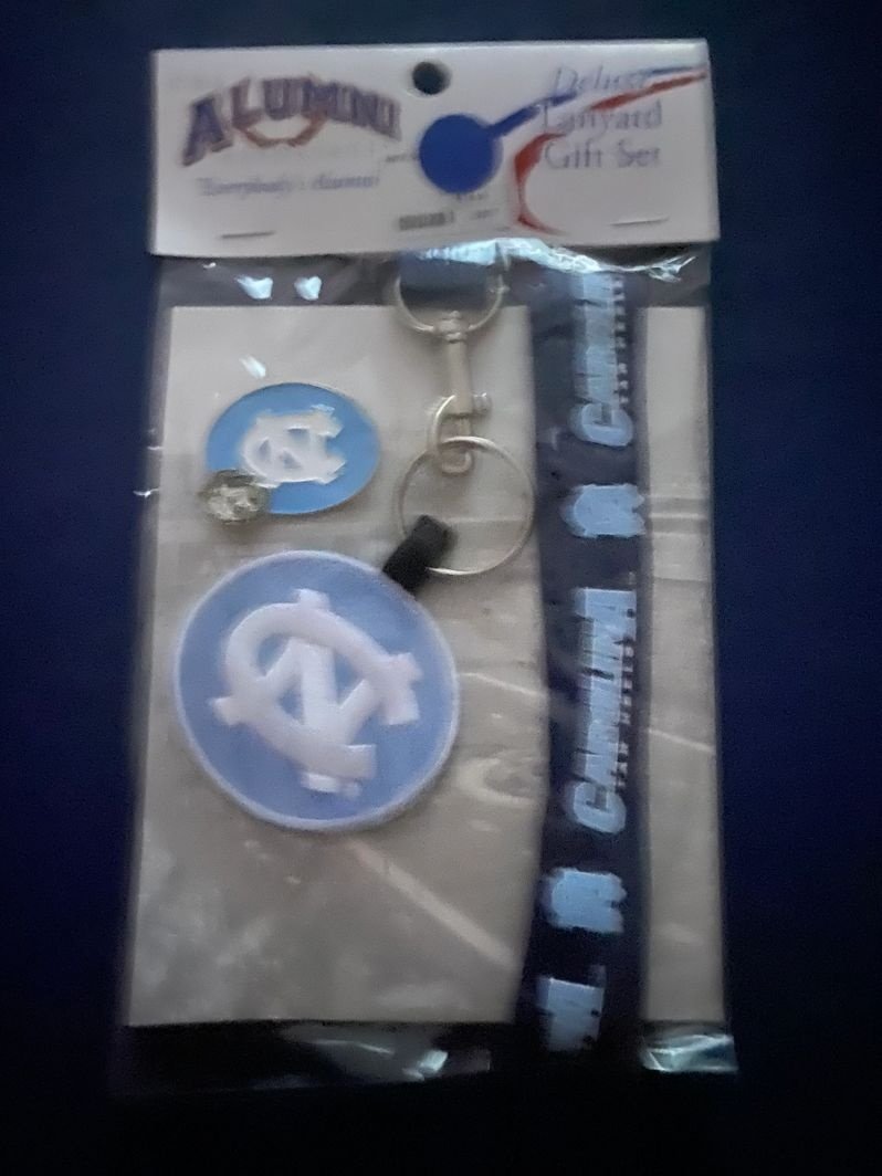 North Carolina Tar Heels Lanyard Gift Set