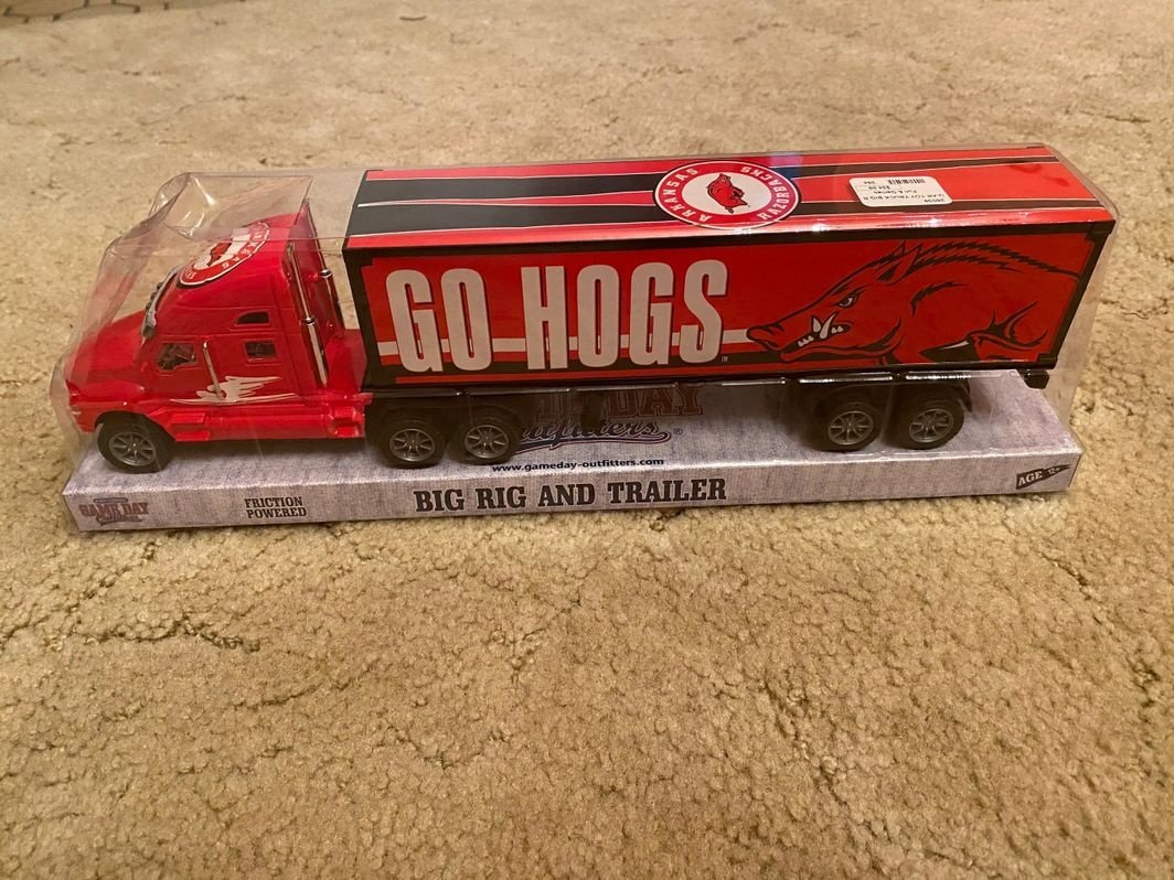 Arkansas Razorbacks Big Rig and Trailer