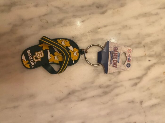 Baylor flip flop keychain